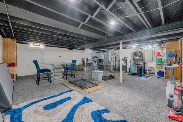 24880 Warrington Avenue, Eastpointe, MI 48021