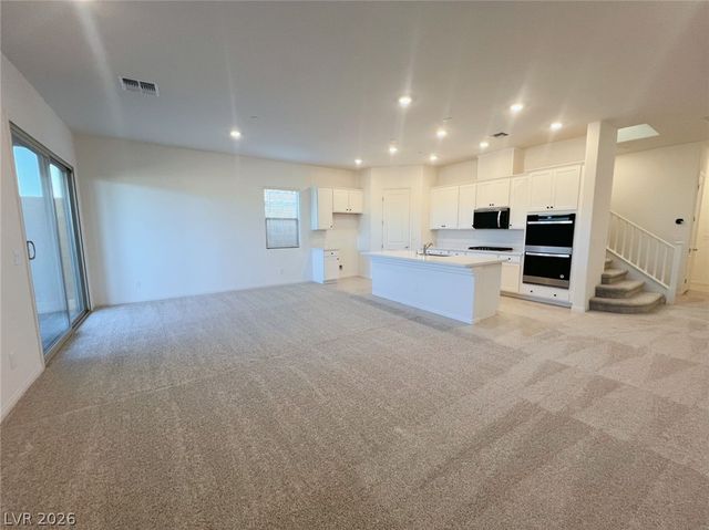 1598 Crested Eagle Street, Las Vegas, NV 89138