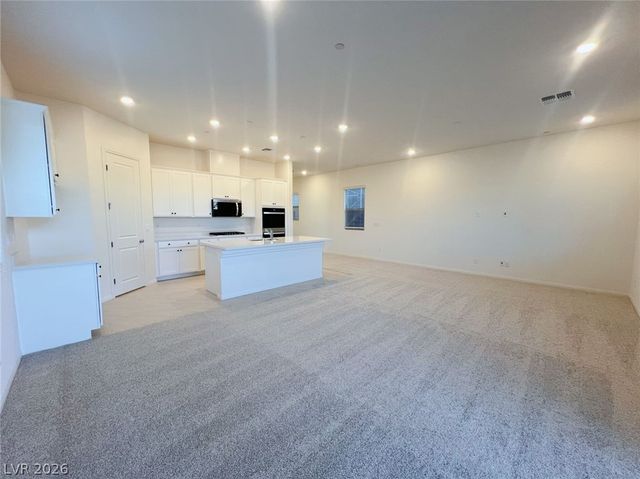 1598 Crested Eagle Street, Las Vegas, NV 89138