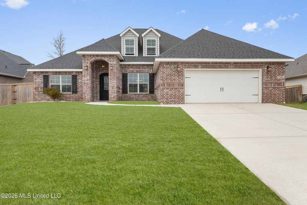 3004 Rue Acadian Gardens, D'iberville, MS 39540