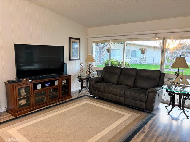 1460 Pelham Road M5-106F, Seal Beach, CA 90740