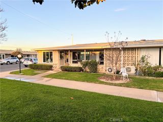 1460 Pelham Road M5-106F, Seal Beach, CA 90740