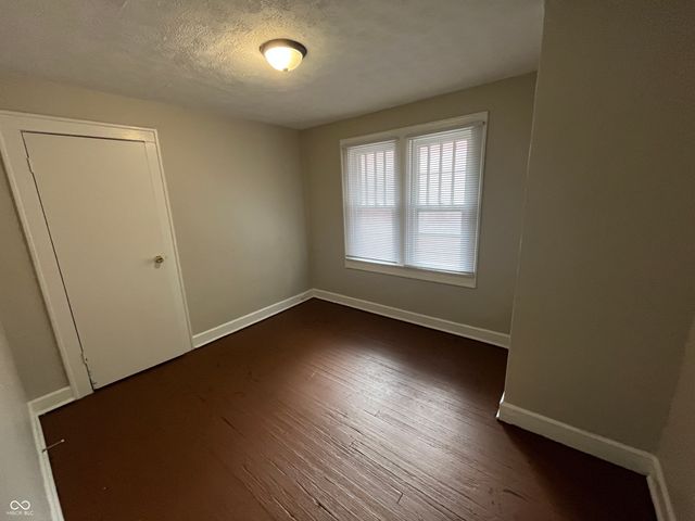 4218 Carrollton Avenue, Indianapolis, IN 46205