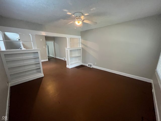 4218 Carrollton Avenue, Indianapolis, IN 46205