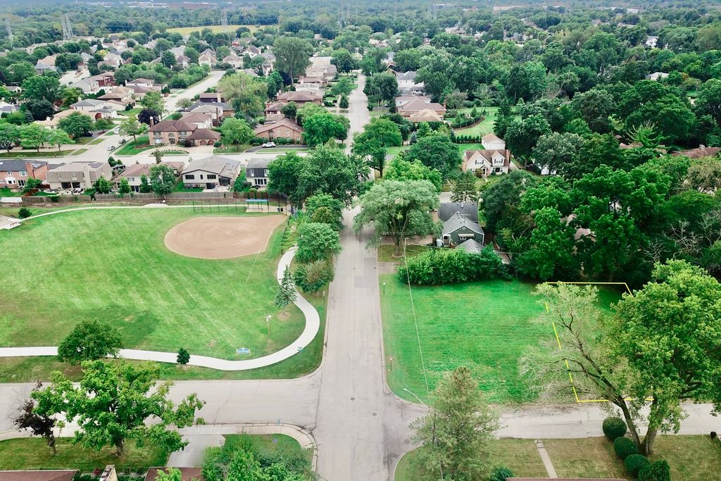 6607 Palma Lane, Morton Grove, IL 60053 — photo 3