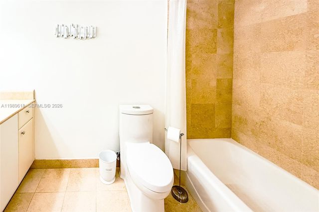 2100 N Ocean Blvd 6C, Fort Lauderdale, FL 33305