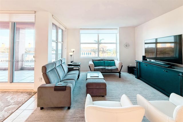 2100 N Ocean Blvd 6C, Fort Lauderdale, FL 33305