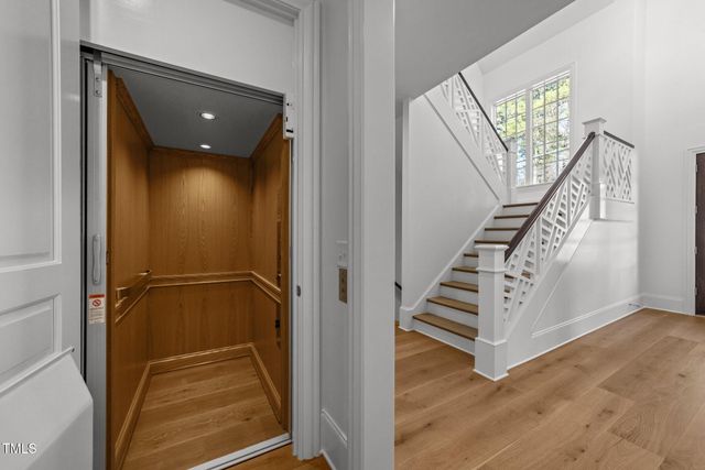 126 E Drewry Lane, Raleigh, NC 27609