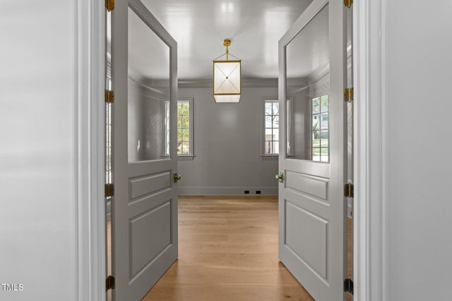 126 E Drewry Lane, Raleigh, NC 27609