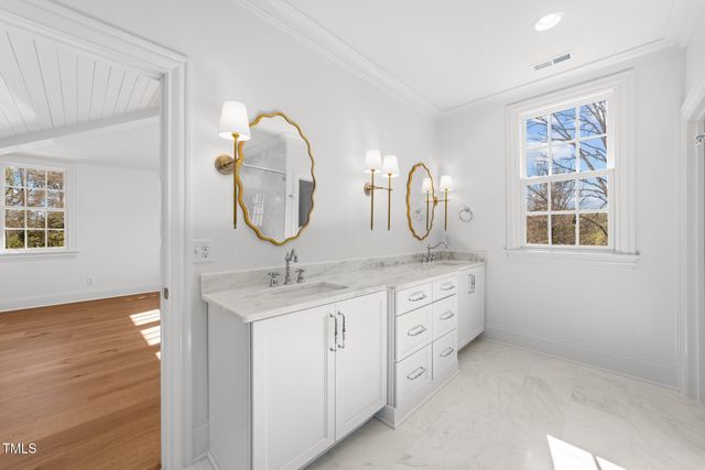 126 E Drewry Lane, Raleigh, NC 27609