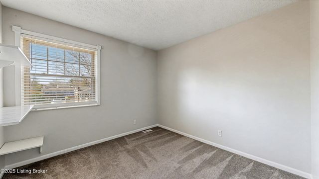 8209 Vaughn Mill Rd, Louisville, KY 40228