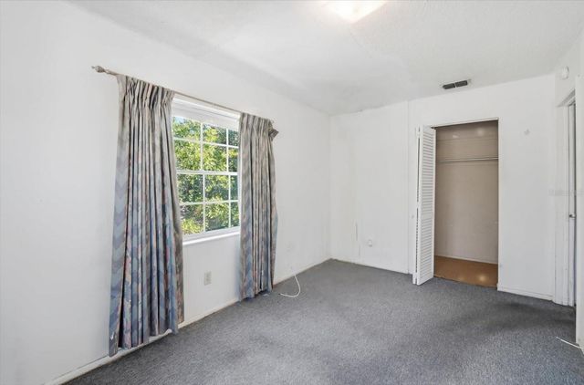 10047 N 53RD STREET, Temple Terrace, FL 33617