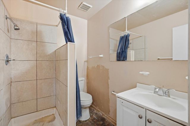 10047 N 53RD STREET, Temple Terrace, FL 33617