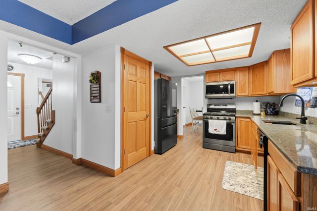 8528 Spring Forest Drive, Fort Wayne, IN 46804