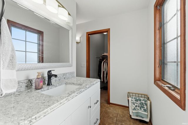 8528 Spring Forest Drive, Fort Wayne, IN 46804