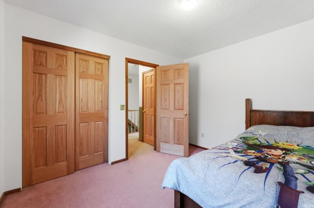 8528 Spring Forest Drive, Fort Wayne, IN 46804