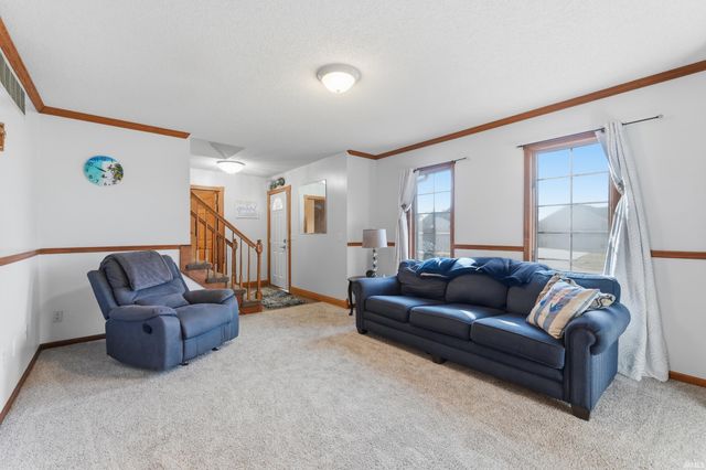 8528 Spring Forest Drive, Fort Wayne, IN 46804