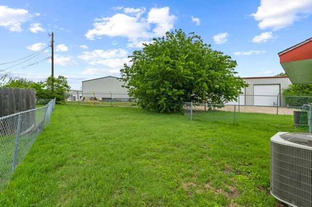 243-245 Marvin CV, Hutto, TX 78634