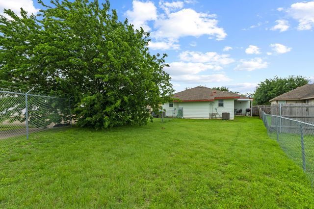 243-245 Marvin CV, Hutto, TX 78634