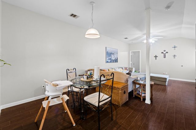 243-245 Marvin CV, Hutto, TX 78634