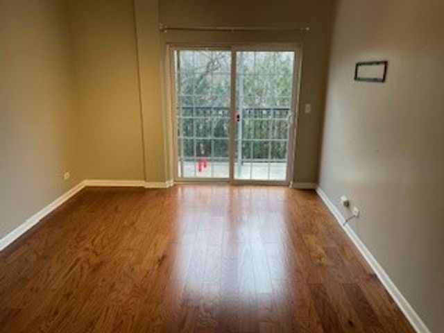 10 N Lake Street 310, Grayslake, IL 60030
