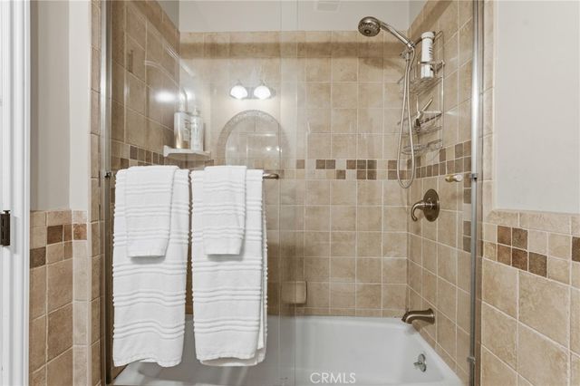 22711 Collins Street, Woodland Hills, CA 91367