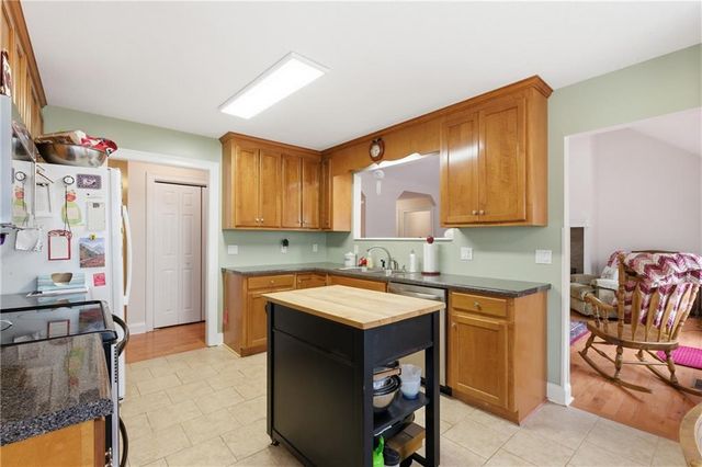 221 Grindstone Creek Drive, Clarkesville, GA 30523