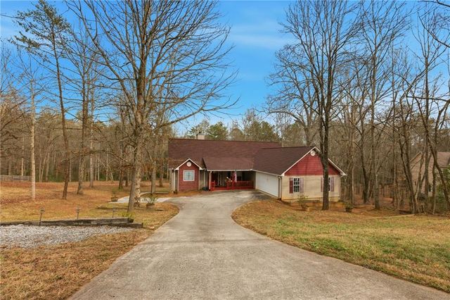 221 Grindstone Creek Drive, Clarkesville, GA 30523