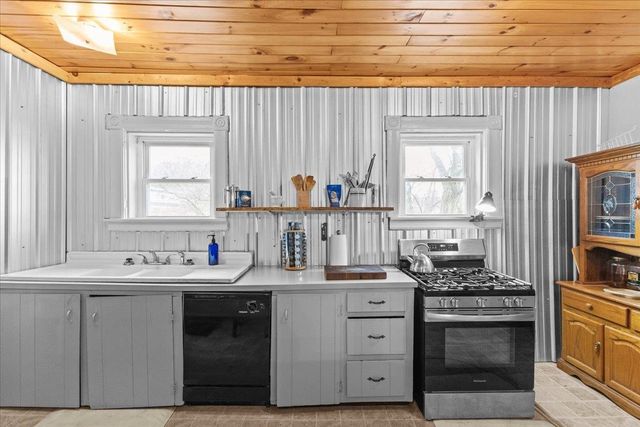 1499 Shellhouse Mountain Road, Ferrisburgh, VT 05456