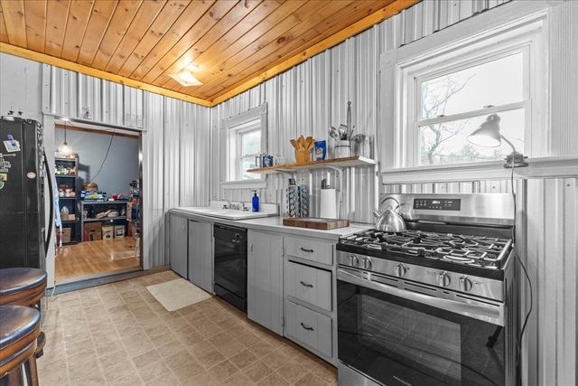 1499 Shellhouse Mountain Road, Ferrisburgh, VT 05456