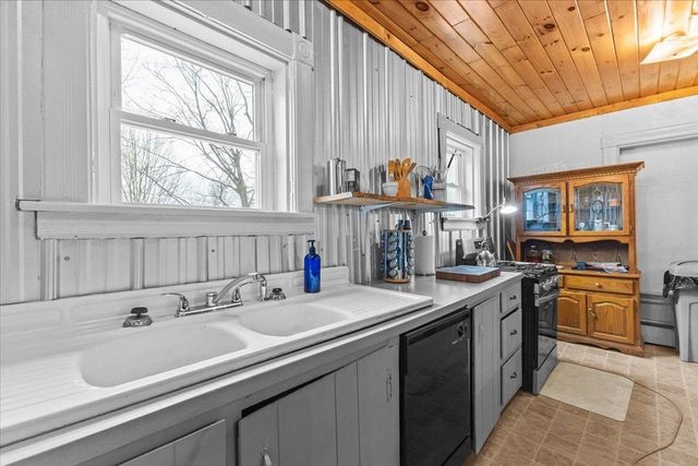 1499 Shellhouse Mountain Road, Ferrisburgh, VT 05456