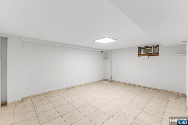 649 Ogden Avenue, Teaneck, NJ 07666