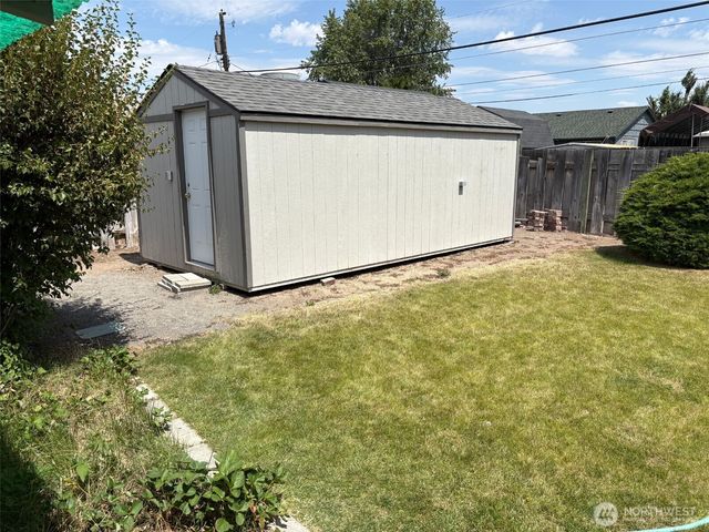 120 H Street SE, Ephrata, WA 98823
