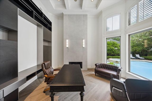 906 Peachwood Bend Drive, Houston, TX 77077