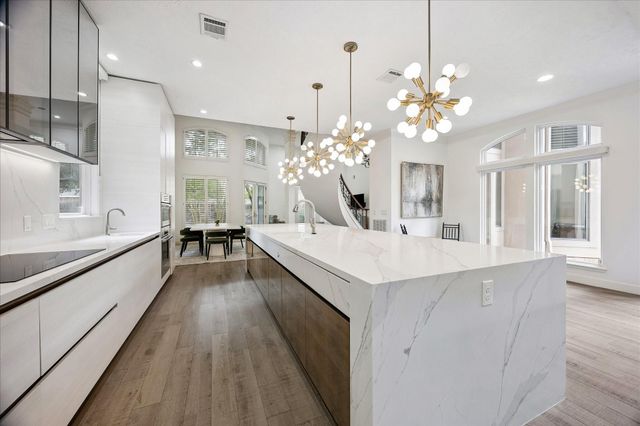 906 Peachwood Bend Drive, Houston, TX 77077