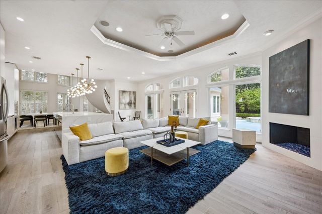 906 Peachwood Bend Drive, Houston, TX 77077