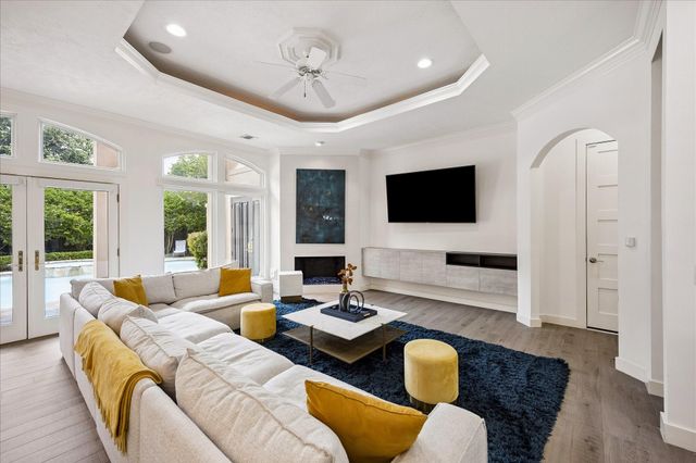 906 Peachwood Bend Drive, Houston, TX 77077