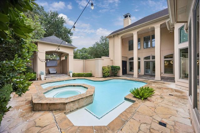 906 Peachwood Bend Drive, Houston, TX 77077