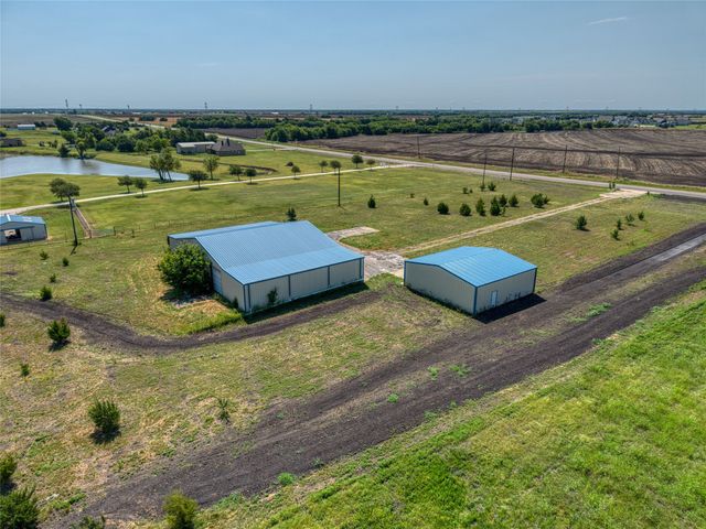 2944 CR-596, Nevada, TX 75173