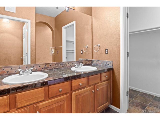 23024 E Ontario Dr T-12-105, Aurora, CO 80016