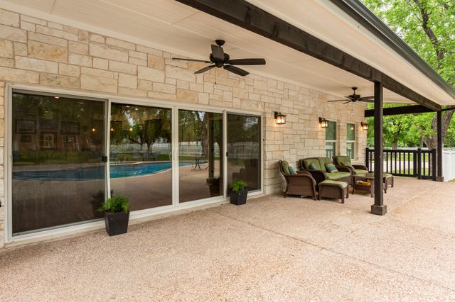 10008 Flight Plan Drive, Granbury, TX 76049