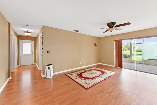 6205 Lansdowne Circle, Boynton Beach, FL 33472