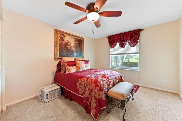 6205 Lansdowne Circle, Boynton Beach, FL 33472