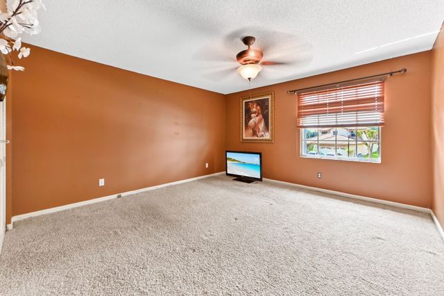 6205 Lansdowne Circle, Boynton Beach, FL 33472