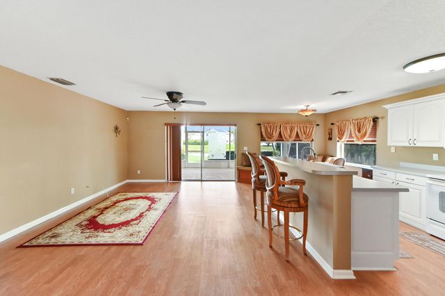 6205 Lansdowne Circle, Boynton Beach, FL 33472