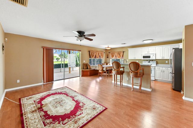 6205 Lansdowne Circle, Boynton Beach, FL 33472