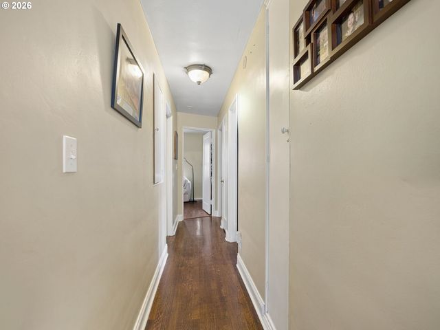 1328 OAK St, Lake Oswego, OR 97034