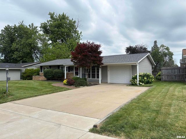1309 BOBOLINK Drive, Washington, IL 61571