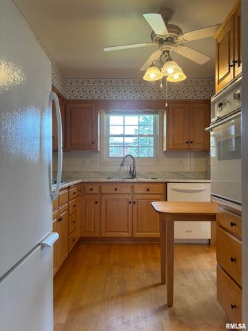 1309 BOBOLINK Drive, Washington, IL 61571