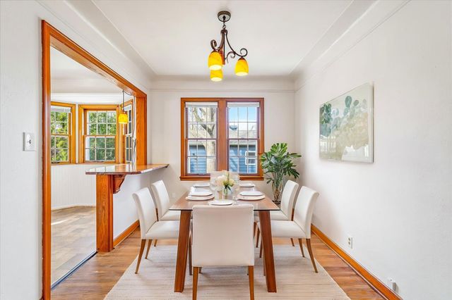 865 19th Avenue SE, Minneapolis, MN 55414